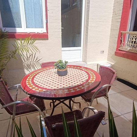 La Bateliere, Appartement Mer Avec Patio Prive مير-لي-بان المظهر الخارجي الصورة