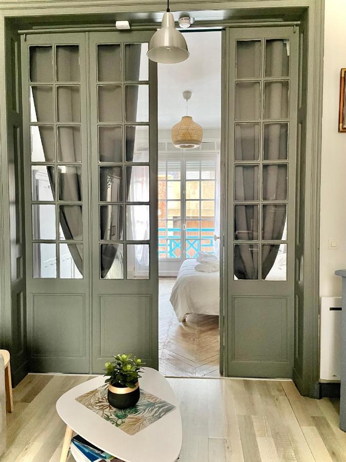 La Bateliere, Appartement Mer Avec Patio Prive مير-لي-بان المظهر الخارجي الصورة