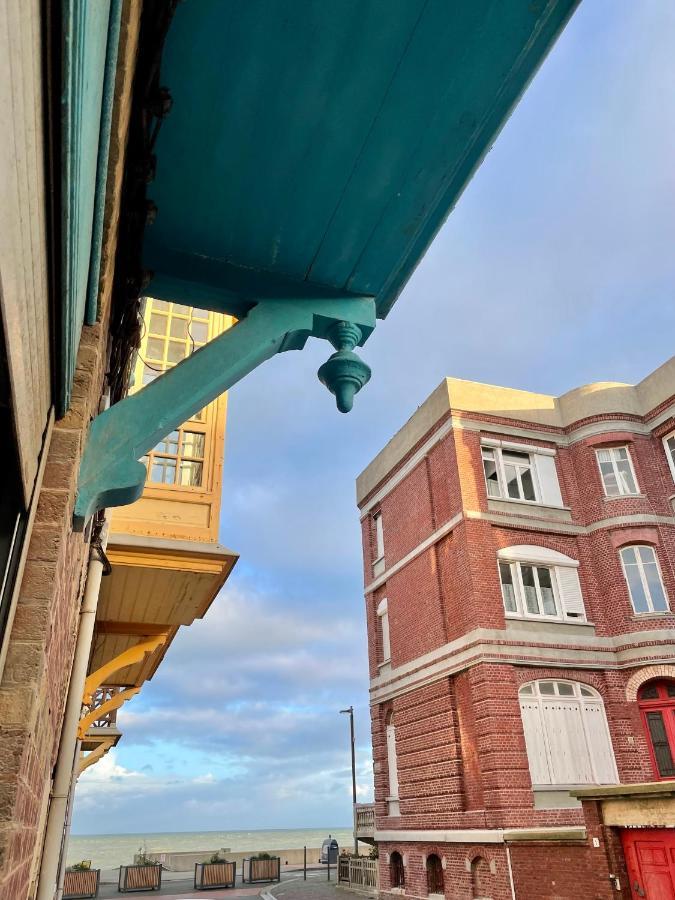 La Bateliere, Appartement Mer Avec Patio Prive مير-لي-بان المظهر الخارجي الصورة