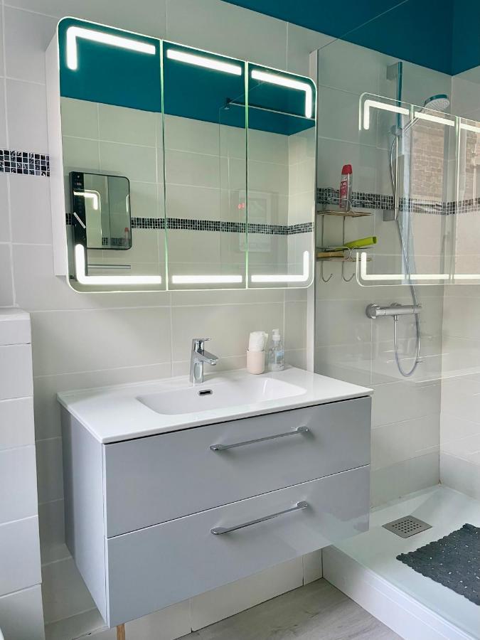 La Bateliere, Appartement Mer Avec Patio Prive مير-لي-بان المظهر الخارجي الصورة