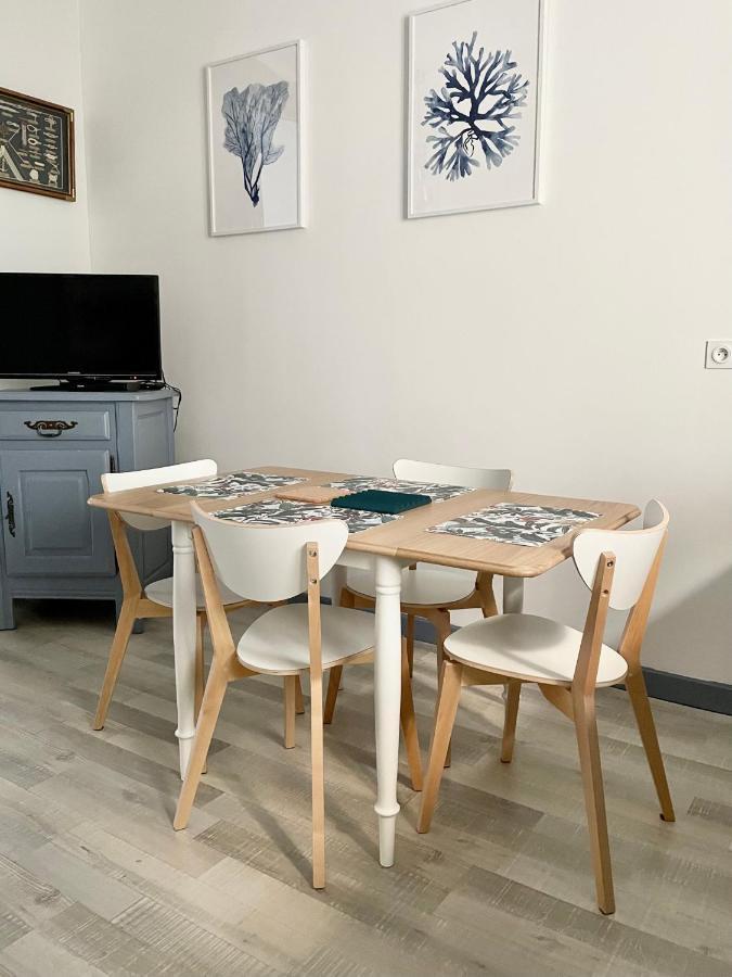 La Bateliere, Appartement Mer Avec Patio Prive مير-لي-بان المظهر الخارجي الصورة