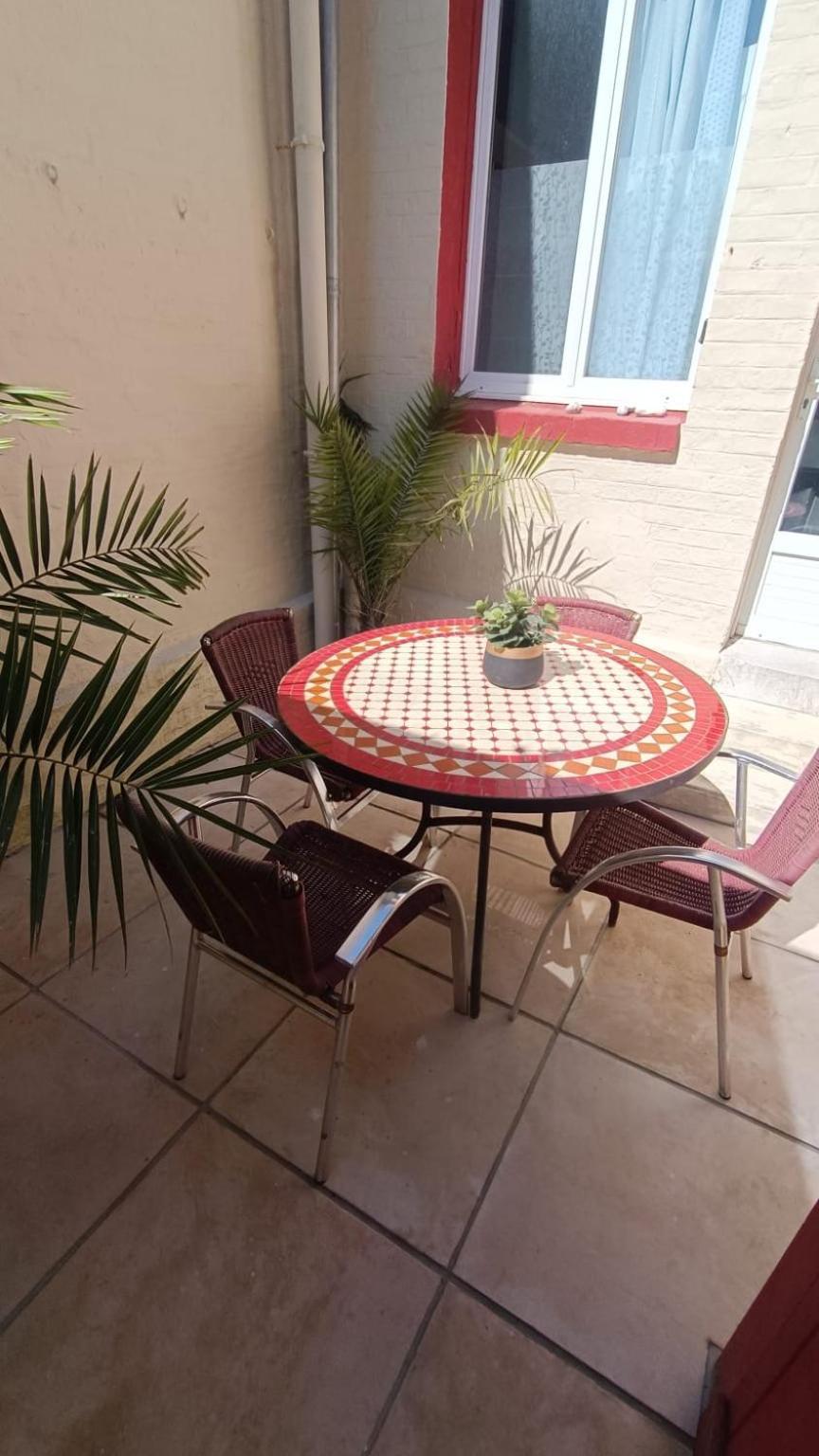La Bateliere, Appartement Mer Avec Patio Prive مير-لي-بان المظهر الخارجي الصورة